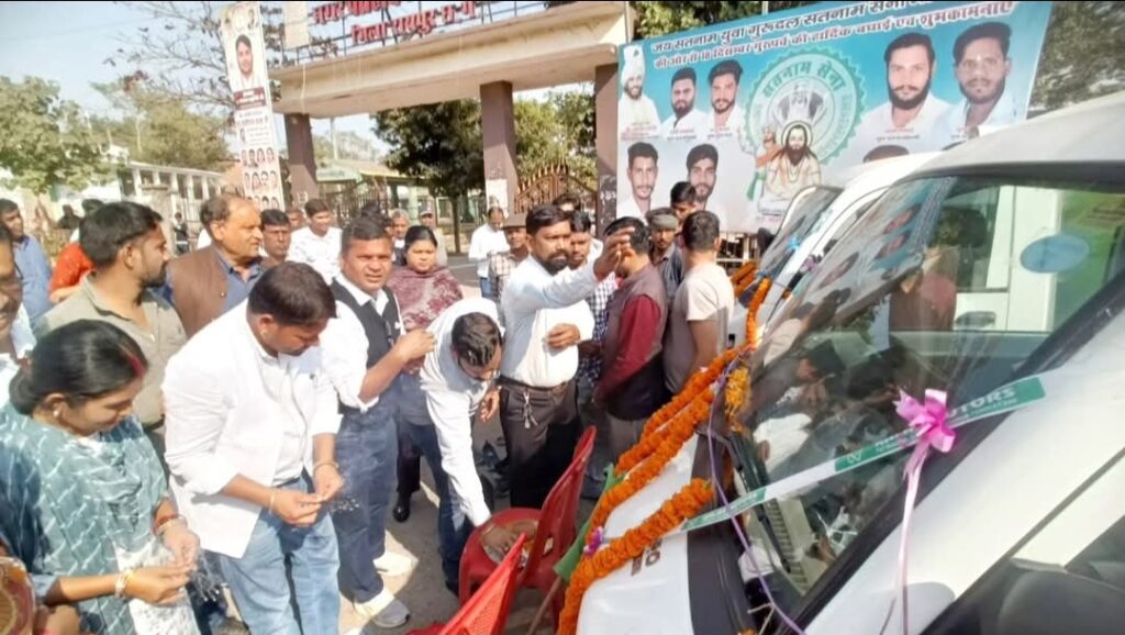 चौपाल न्यूज इन | रायपुर (मंदिर हसौद)अटल जी की प्रतिमा का अनावरण, विकास कार्यों को मिली नई रफ्तार नगर पालिका परिषद मंदिर हसौद में 3 मिनी टिपर का शुभारंभ, नए कार्यालय का भूमिपूजन