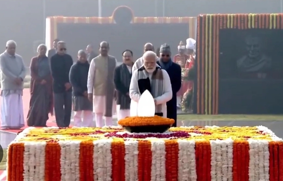 चौपाल न्यूज इन | रायपुर, छत्तीसगढ़दिल्लीअटल जी को नमन: प्रधानमंत्री नरेंद्र मोदी ने ‘सदैव अटल’ स्मारक पर अर्पित की पुष्पांजलि