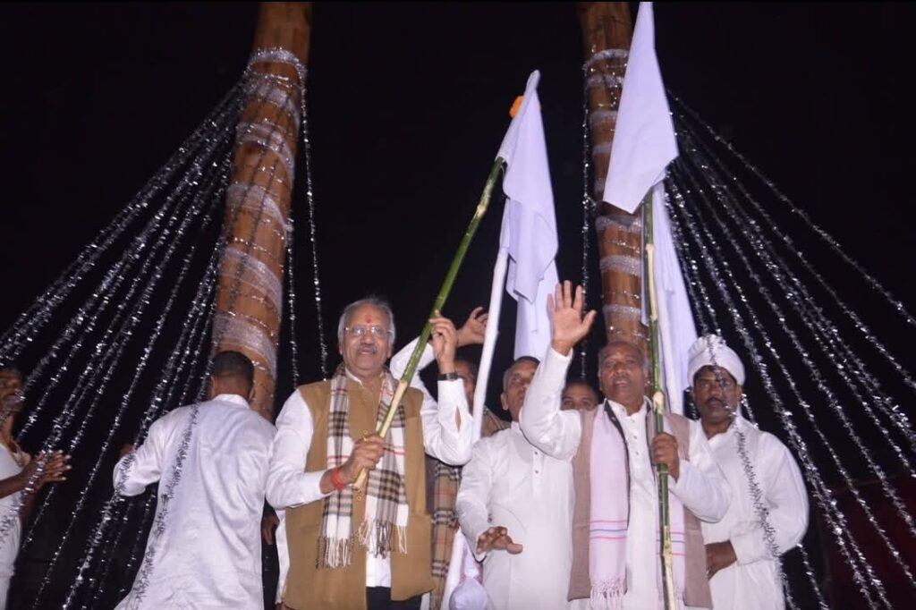 मंदिर हसौद नवागांव में श्रद्धा व उल्लास के साथ मनाई गई परम पूज्य बाबा गुरु घासीदास जी की जयंती पूर्व मंत्री व सांसद बृजमोहन अग्रवाल जी ने किया नमन, समाज के प्रबुद्धजनों से की आत्मीय भेंट