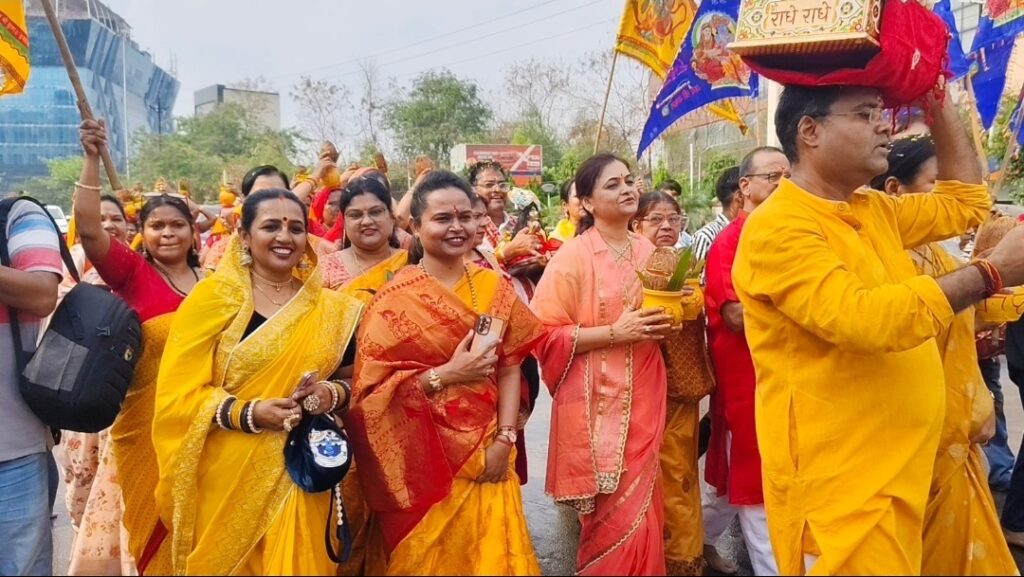 🛕 रायपुर के श्री राम मंदिर में भक्ति का महासागर: प्रथम दिवस पर भव्य कलश यात्रा व श्रीमद् भागवत कथा का शुभारंभ
