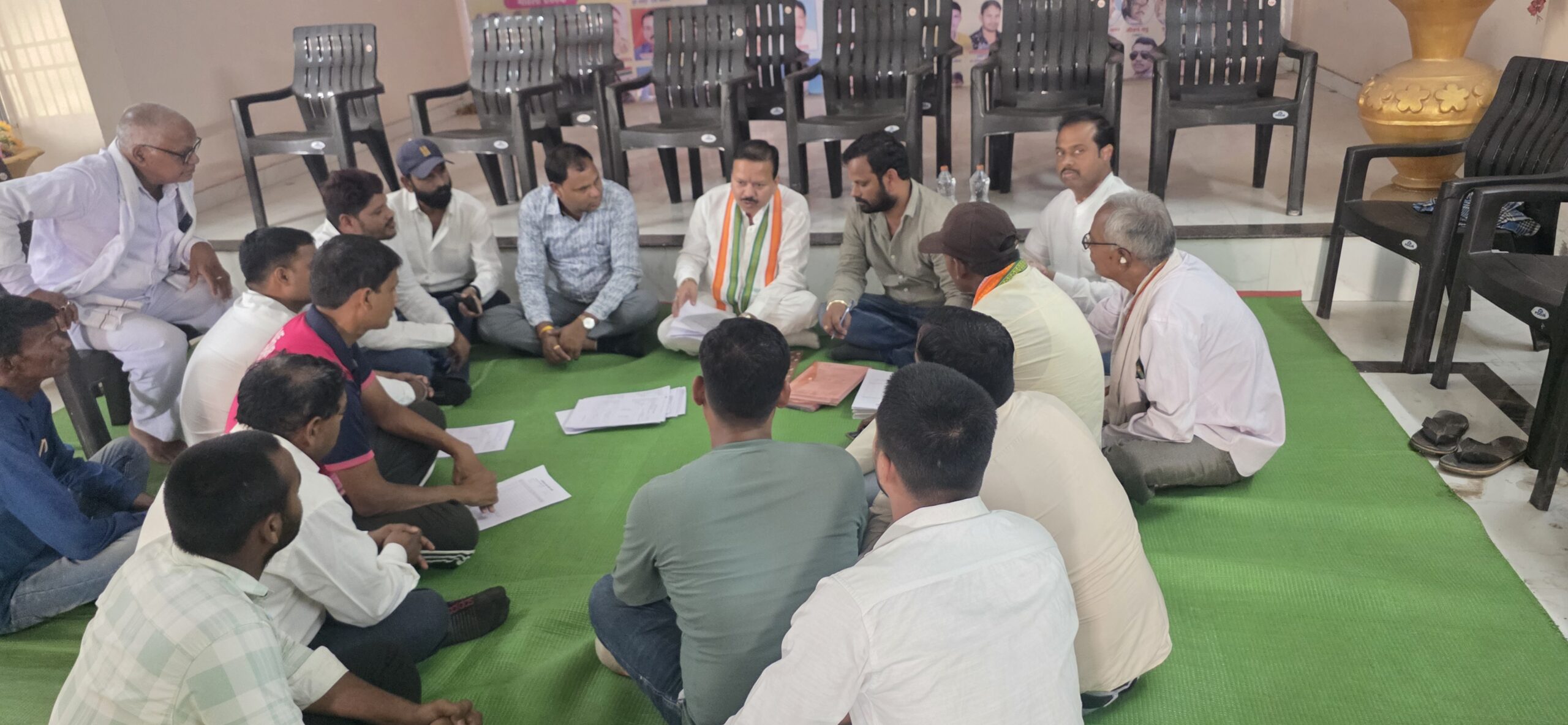 🔴 प्रदेश कांग्रेस कमेटी संगठन सृजन अभियान: वार्ड गठन बैठक में गूंजा मजबूत संदेश — “जमीनी जुड़ाव ही कांग्रेस की असली ताकत विनोद चंद्राकर