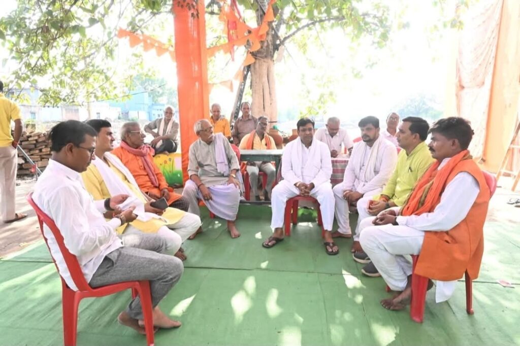 रावाभांठा के प्राचीन हनुमान मंदिर में तीन दिवसीय प्राण प्रतिष्ठा महोत्सव संपन्न