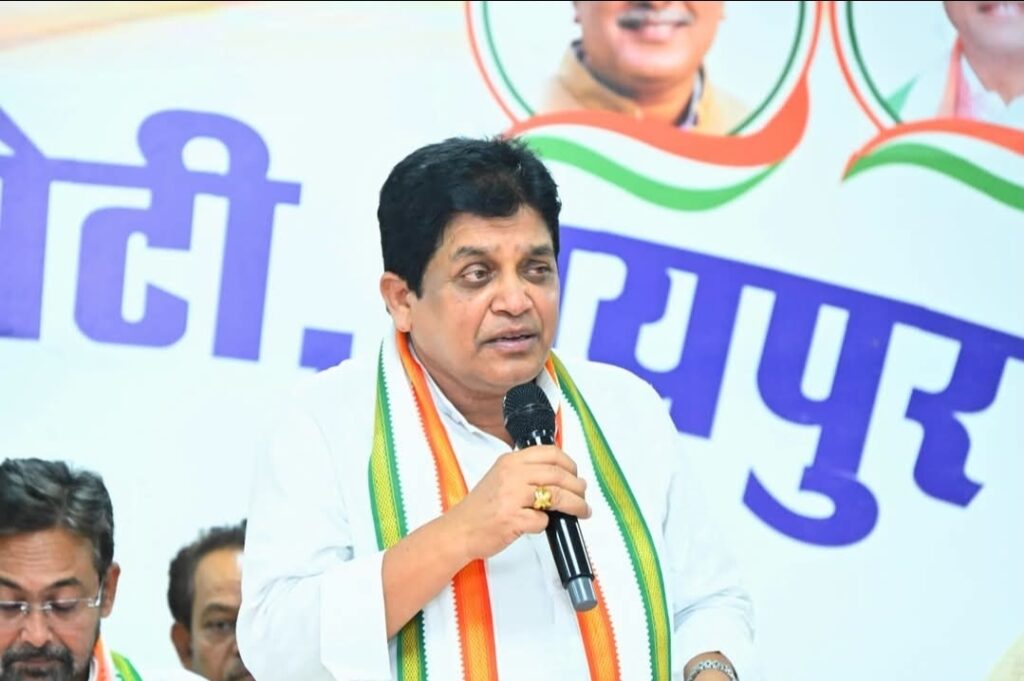 जिला कांग्रेस रायपुर ग्रामीण की महत्वपूर्ण बैठक संपन्न: भाजपा सरकार की विफलताओं को जन-जन तक पहुंचाने का आह्वान