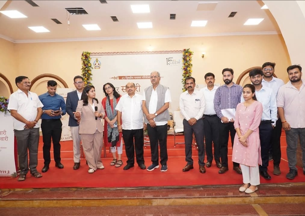 रायपुर में आधुनिक सार्वजनिक परिवहन की नई शुरुआत: सांसद बृजमोहन अग्रवाल ने माइक्रो बस सेवा का किया शुभारंभ