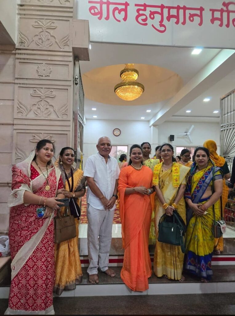 राम मंदिर में गूंजा सुंदरकांड पाठ, राज्यसभा सांसद लक्ष्मी वर्मा एवं बाल संरक्षण आयोग अध्यक्ष डॉ. वर्णिका शर्मा सहित बड़ी संख्या में रामभक्त हुए शामिल