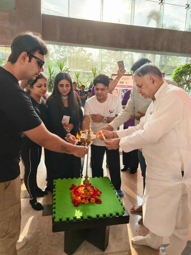 वंडर किड्स अकैडमी और कोपलवाणी स्पेशल स्कूल ने मनाया दोहरी खुशी का दिन