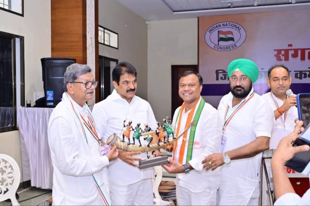 अभनपुर प्रशिक्षण शिविर में कांग्रेस संगठन को मजबूत करने पर जोर, के.सी. वेणुगोपाल जी का हुआ सम्मान