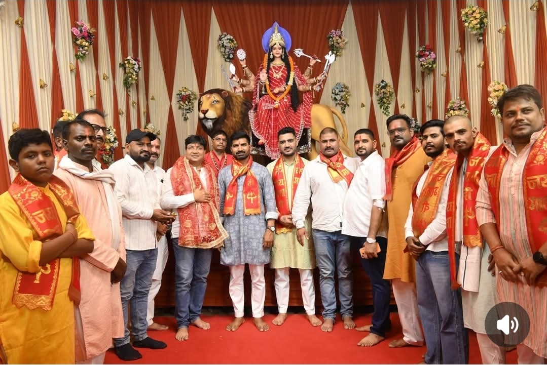 उरकुरा में मां दुर्गा की आराधना, जागरण में भक्ति गीतों पर झूमे श्रद्धालु